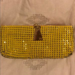 Chainmail yellow clutch
